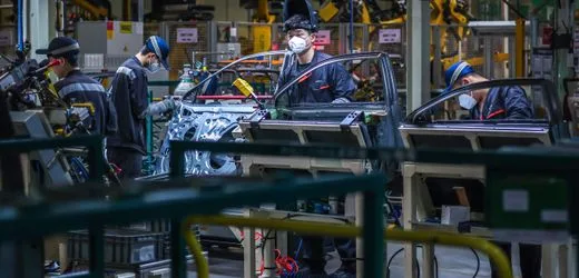 Plug-in-Hybride aus China: Umweltminister Carsten Schneider fordert Zölle