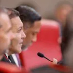 Nunes Marques recorre a artifícios que criticava e amplia tensão no TSE