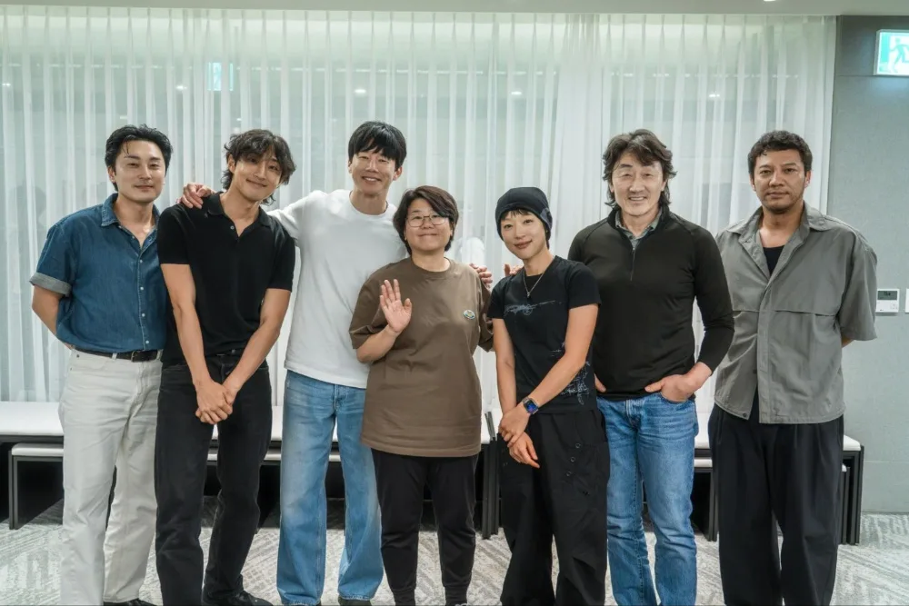 Lee Jung-eun, Kim Moo-yul Board Netflix’s Action-Noir Series ‘The Shooter’