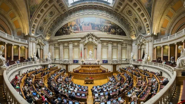 Rentrées do BE e IL... e PM: Da Seg. Social à "classe média sob ataque"