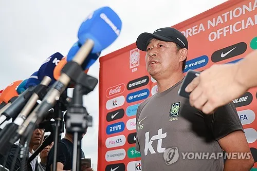 아시안게임 앞둔 이민성 "그간의 부진 보약 삼아 무조건 우승"