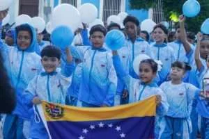 Abanderan delegación de Sucre que participará en los Juegos Comunales