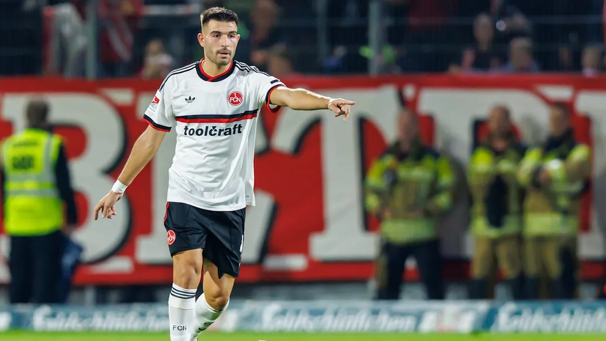 Erste FCN-Auswechslung - Klose-Rüffel für Kalogeropoulos