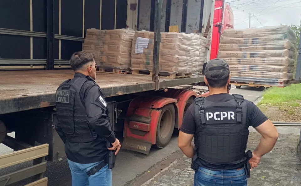 Carga de produtos químicos de R$ 314 mil desviada durante transporte é recuperada; dois suspeitos são presos