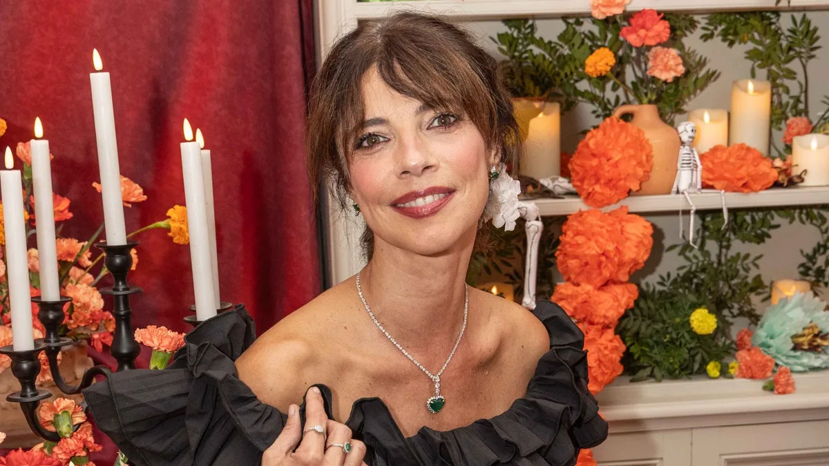 Diamantes, rancheras y una esmeralda de 10 quilates: así deslumbró Maribel Verdú en el 'Día de Muertos' más exclusivo de Madrid de manos de JOSE LUIS Joyerías
