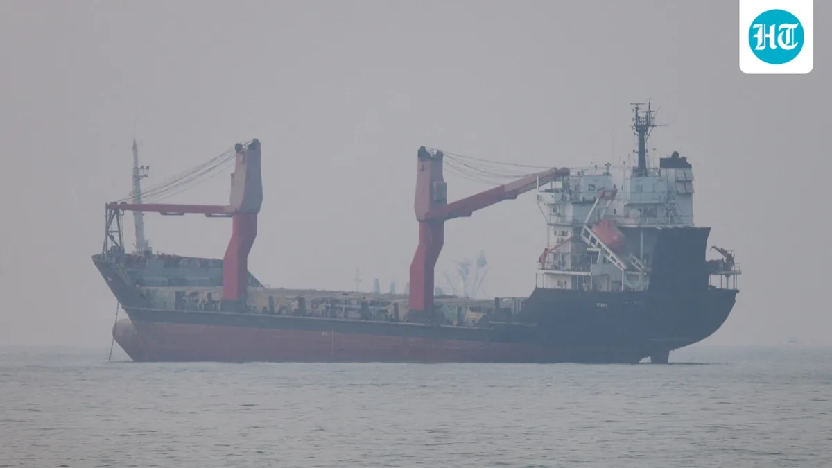 UAE halts all trade dealings with Iran after escalation, missile alerts in Dubai