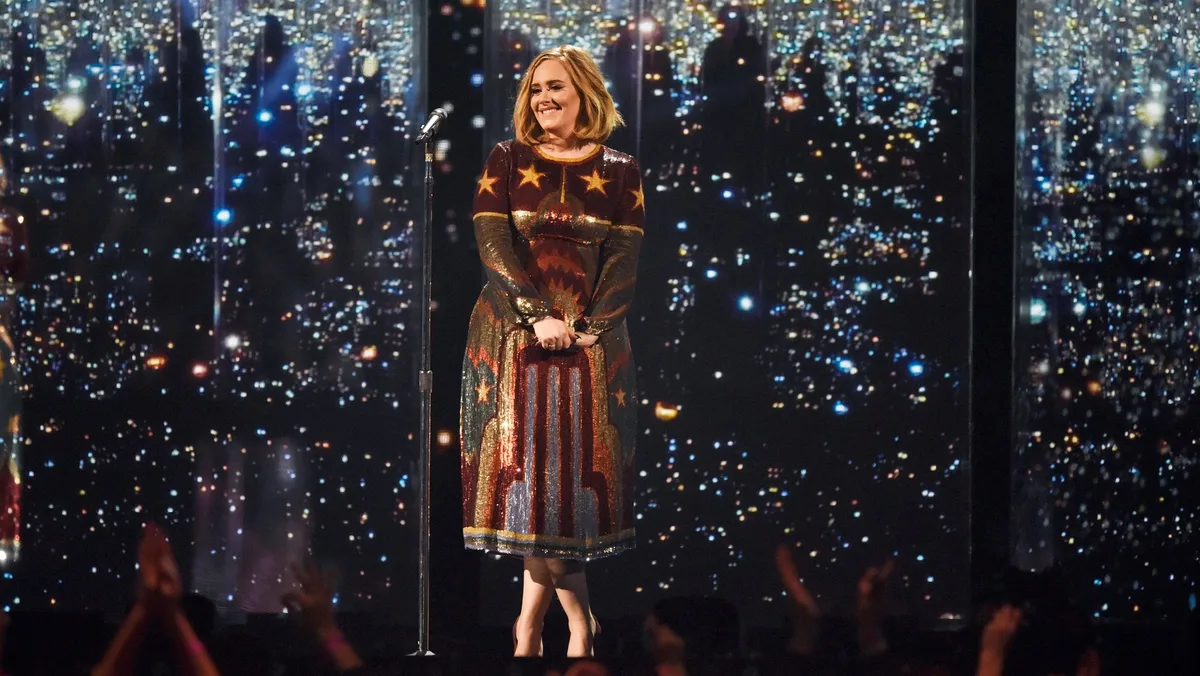 Watch Adele Perform ‘When We Were Young’ in Yayoi Kusama’s Infinity Mirrored Room