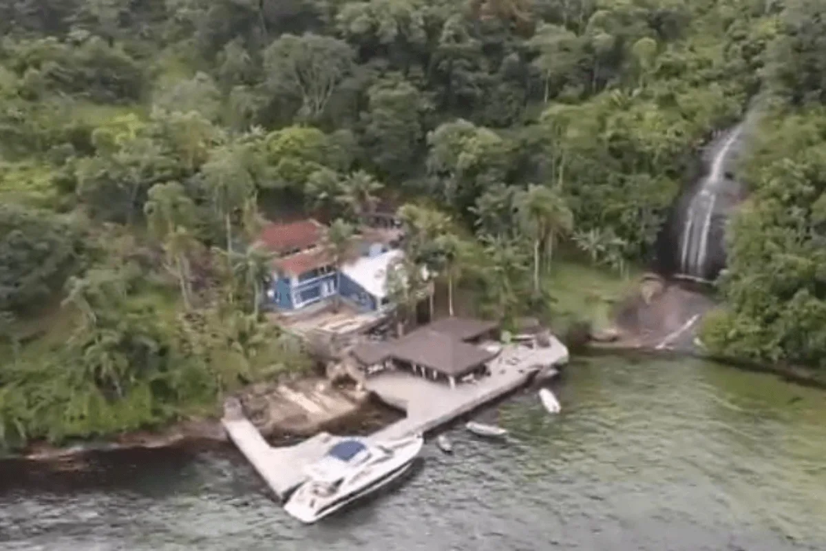 Deputado aciona PGR contra obras em ilha ligada a Willer Tomaz em Angra