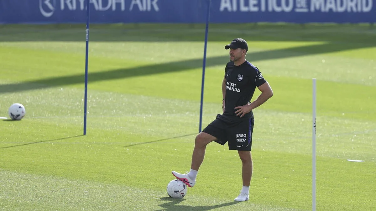 Simeone dá novidade sobre Álvarez: "Mantenho a minha posição..."