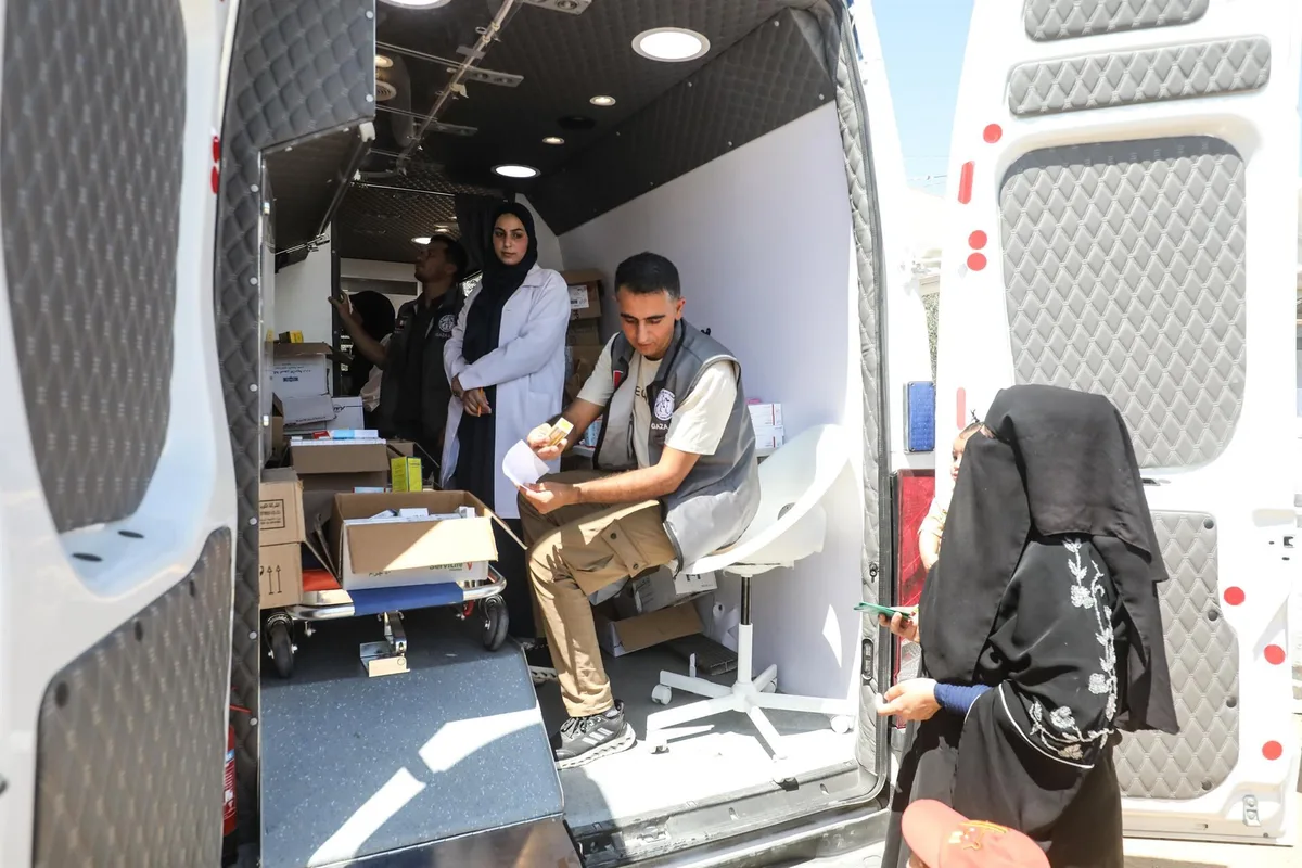 Media Luna Roja evacúa a 71 personas más de Gaza por motivos médicos