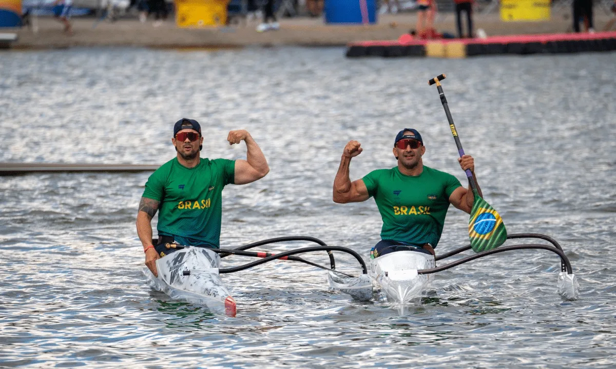 Com dobradinha, Brasil vai ao pódio três vezes no Mundial de paracanoagem