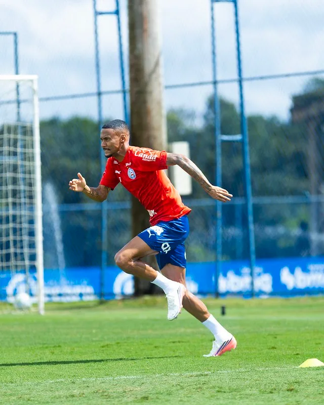 Ademir começa transição em reta final de preparação do Bahia para o Ba-Vi 508