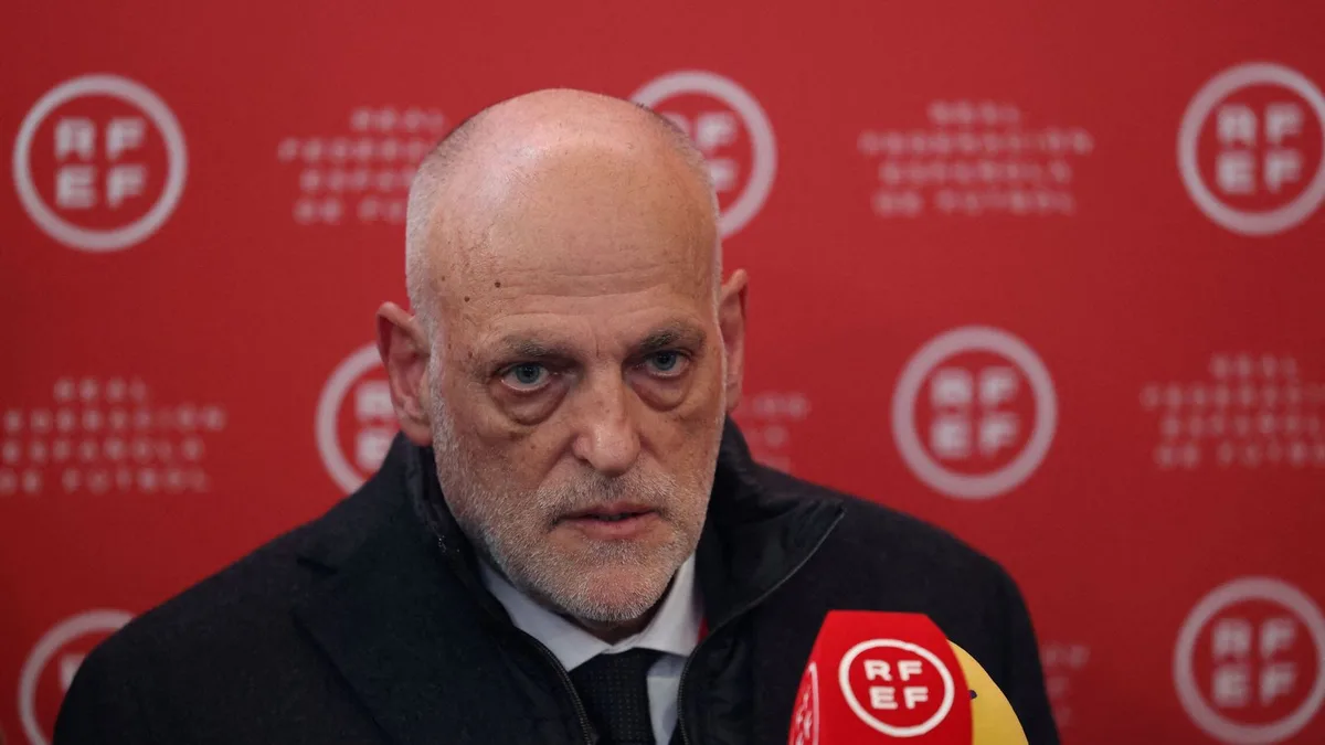 El Madrid pide la "dimisión inmediata" de Javier Tebas por comparar su televisión con la propaganda nazi
