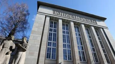 Rassistische Posts: Uniklinik Rostock stellt Oberarzt frei