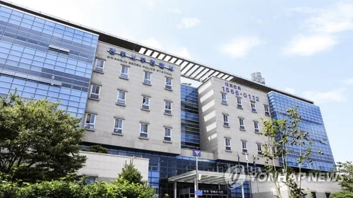 배송 물품 빼돌려 중고 거래…30대 택배기사 구속