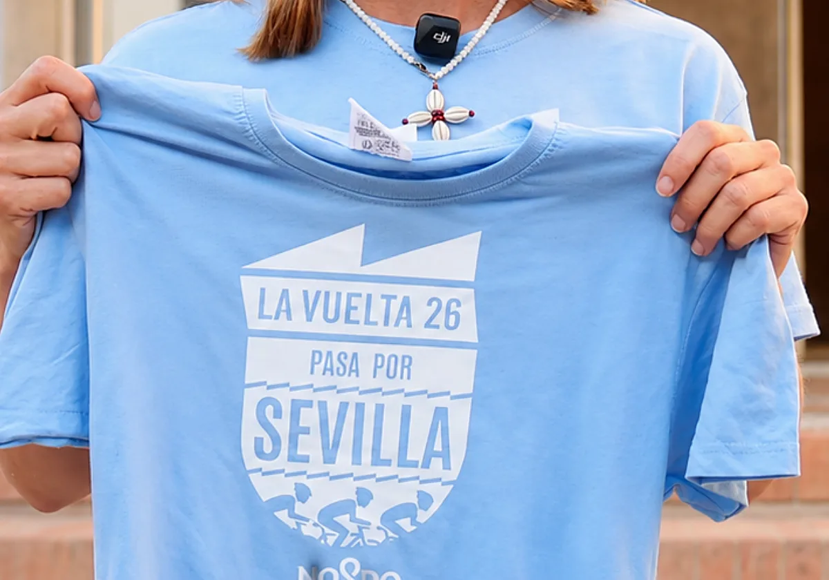 Sevilla empieza hoy a repartir camisetas gratis de La Vuelta: dónde se recogen y hasta cuándo