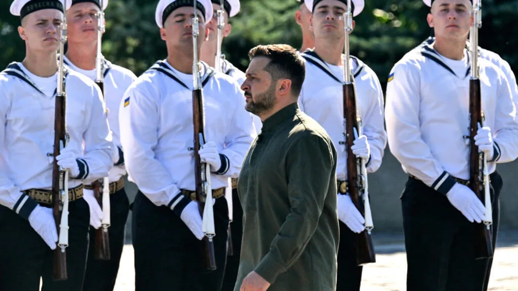En Ukraine, Zelensky s'oppose à des élections, pourtant demandées par son ex-ministre de la Défense