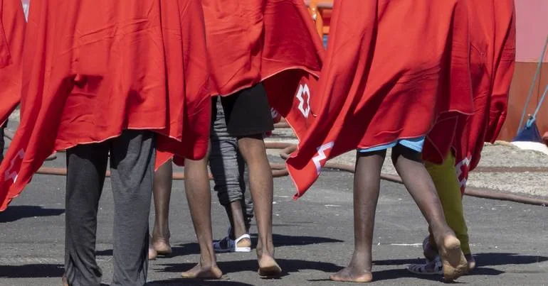 Mais de 70 migrantes morreram no mar rumo às Canárias