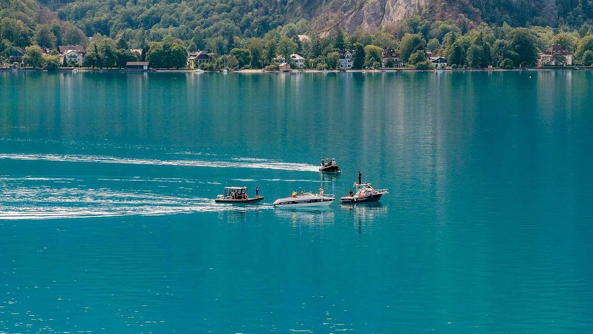 Österreich: Flugzeugabsturz in Attersee: wohl zwei Deutsche tot
