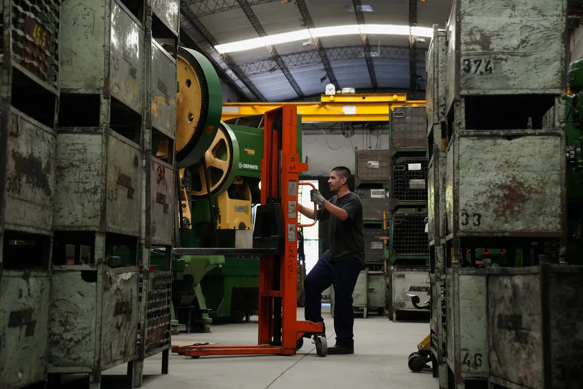 Industria: cayó el uso de la capacidad instalada en julio y seis sectores trabajaron por debajo del 50%