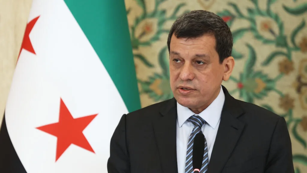 Syrie: le chef des forces kurdes annonce officiellement leur dissolution