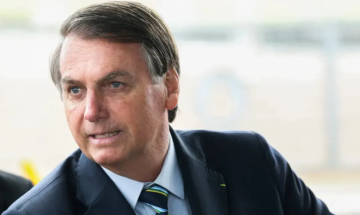 PF pede a Moraes que indique para onde devem ser levadas as armas de Bolsonaro