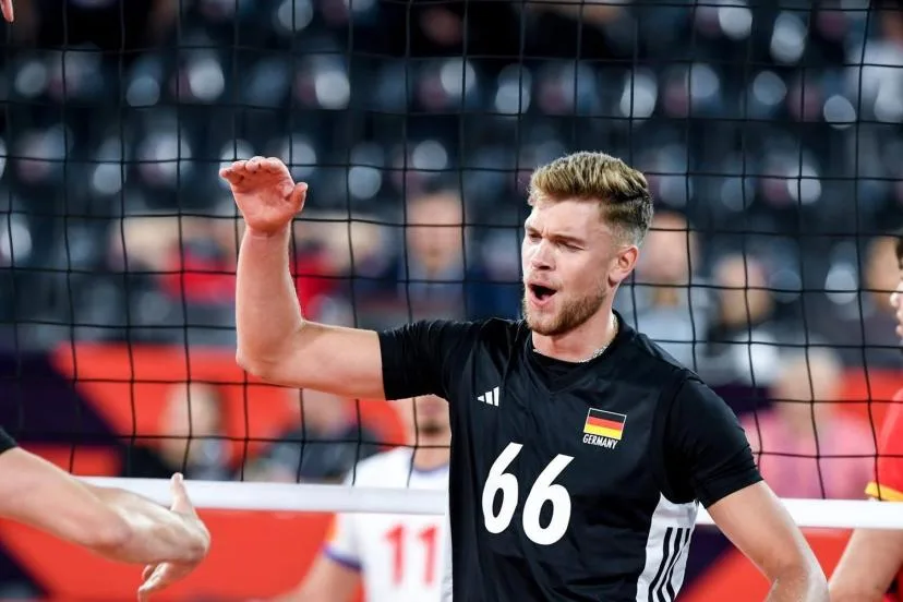 Euro : l'Allemagne se qualifie pour les huitièmes de finale, la Roumanie assure à domicile dans le groupe de la France