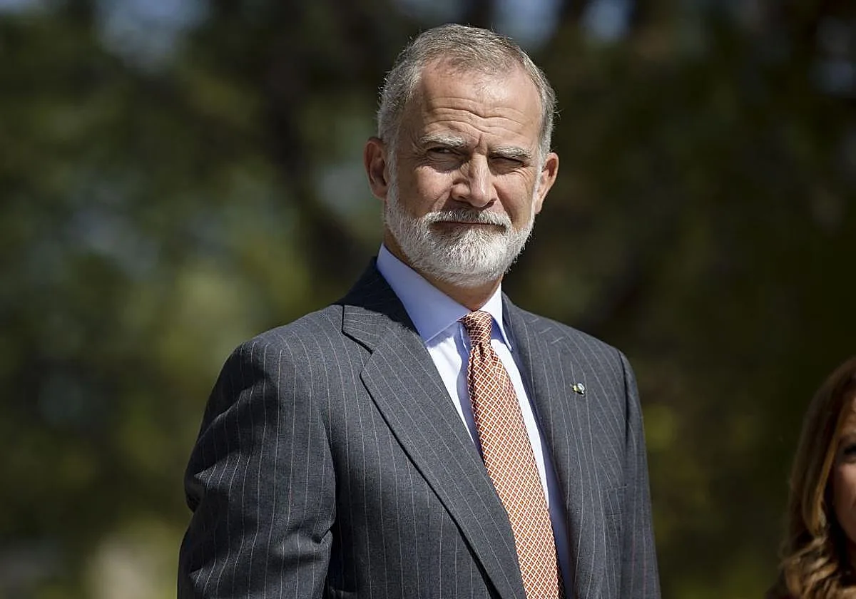 Felipe VI traslada al responsable de Seguridad de Melilla que «espera visitar pronto» las ciudades autónomas