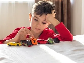 La charge mentale des enfants, on en parle ? Voici comment leur éviter le syndrome de l’agenda surchargé