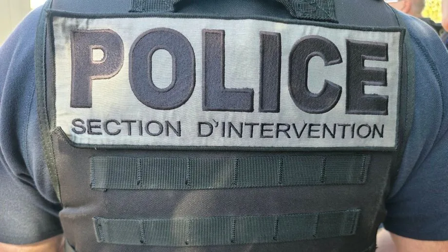 Beauvais : un homme armé et "menaçant" abattu chez lui par la police, un policier blessé lors de l'interpellation