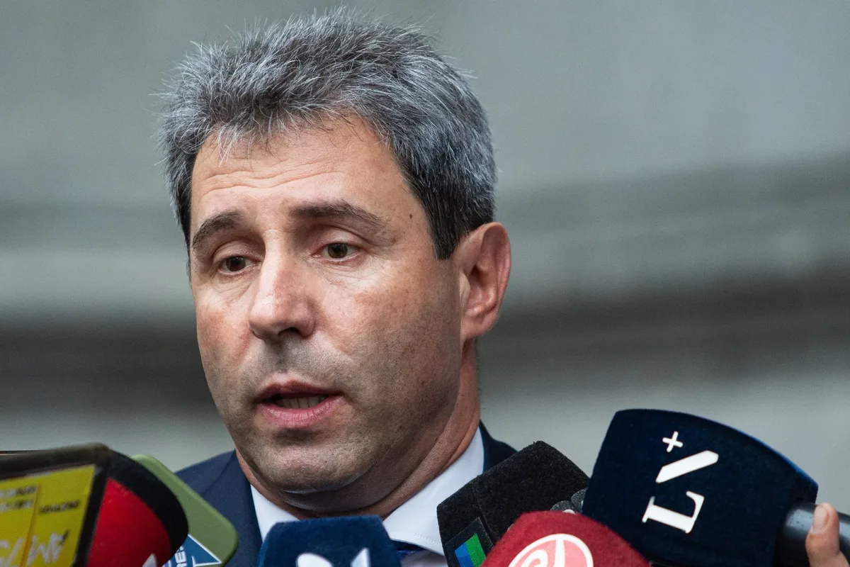 Uñac se lanzó como precandidato a presidente del peronismo con un spot: “Hay mucho desánimo en la sociedad”