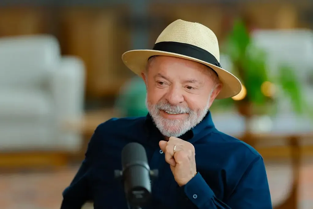 Quaest: Lula tem 43% e Flávio Bolsonaro 40% no segundo turno