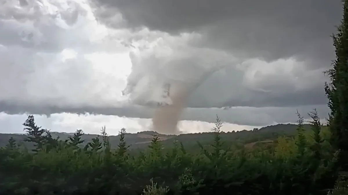 26 Menschen verletzt: Tornado richtet Schäden in Südfrankreich an