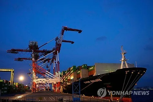 日 2분기 경제성장률 0.3%…수출 호조로 3분기 연속 성장