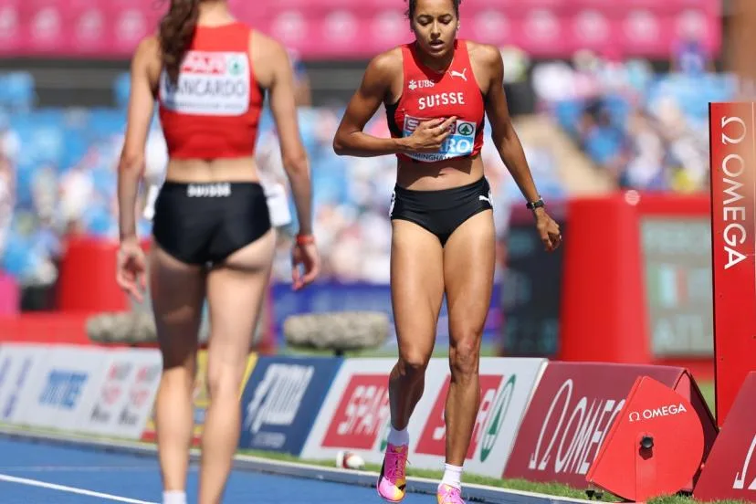 Audrey Werro, grande favorite du 800 m aux Championnats d'Europe, repêchée en finale après une chute