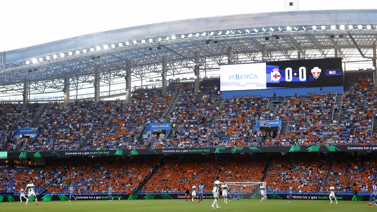 El Depor condena “insultos y presiones sobre sus jugadores” y anuncia medidas