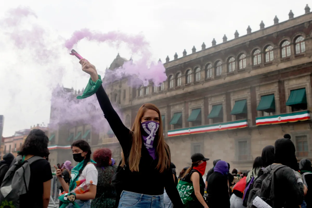 México alerta por avance de discursos antiderechos y la tendencia ‘tradwife’ en América Latina