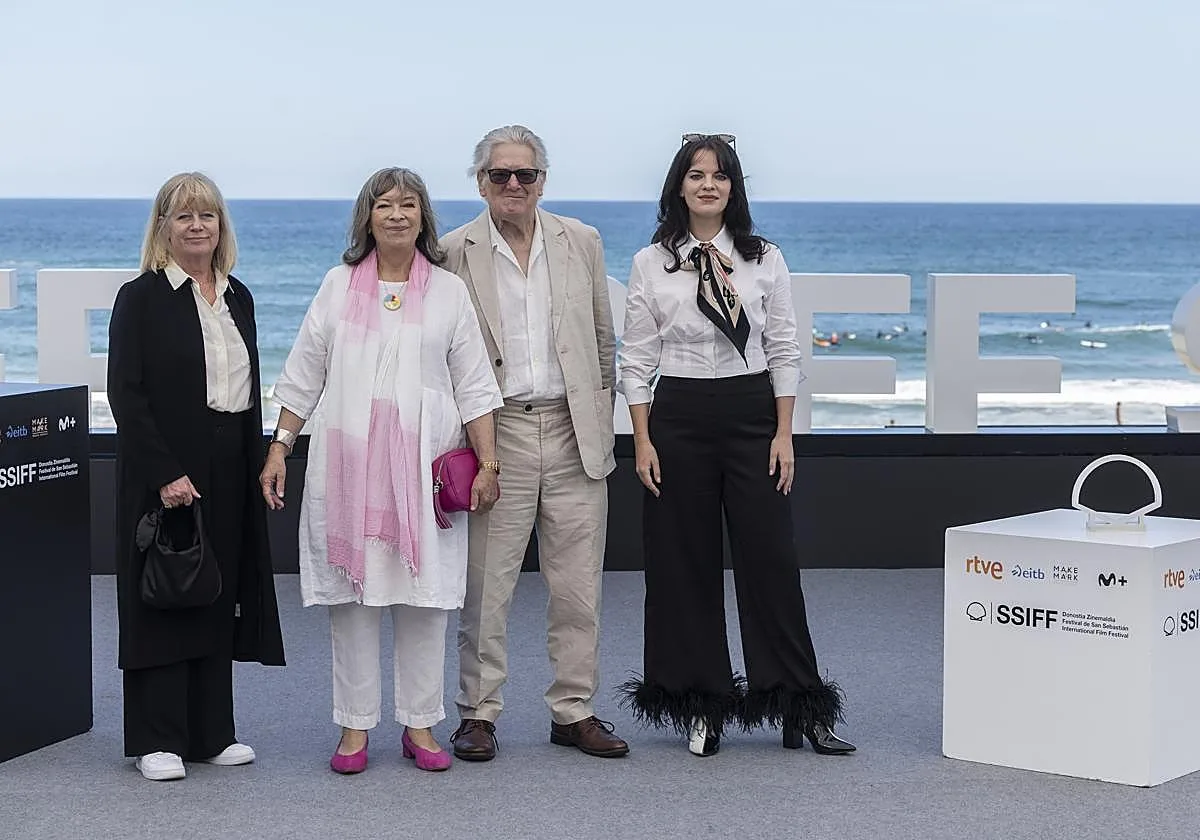 Mike Leigh dice adiós al cine con el estreno en San Sebastián de 'Tender Loving Care'