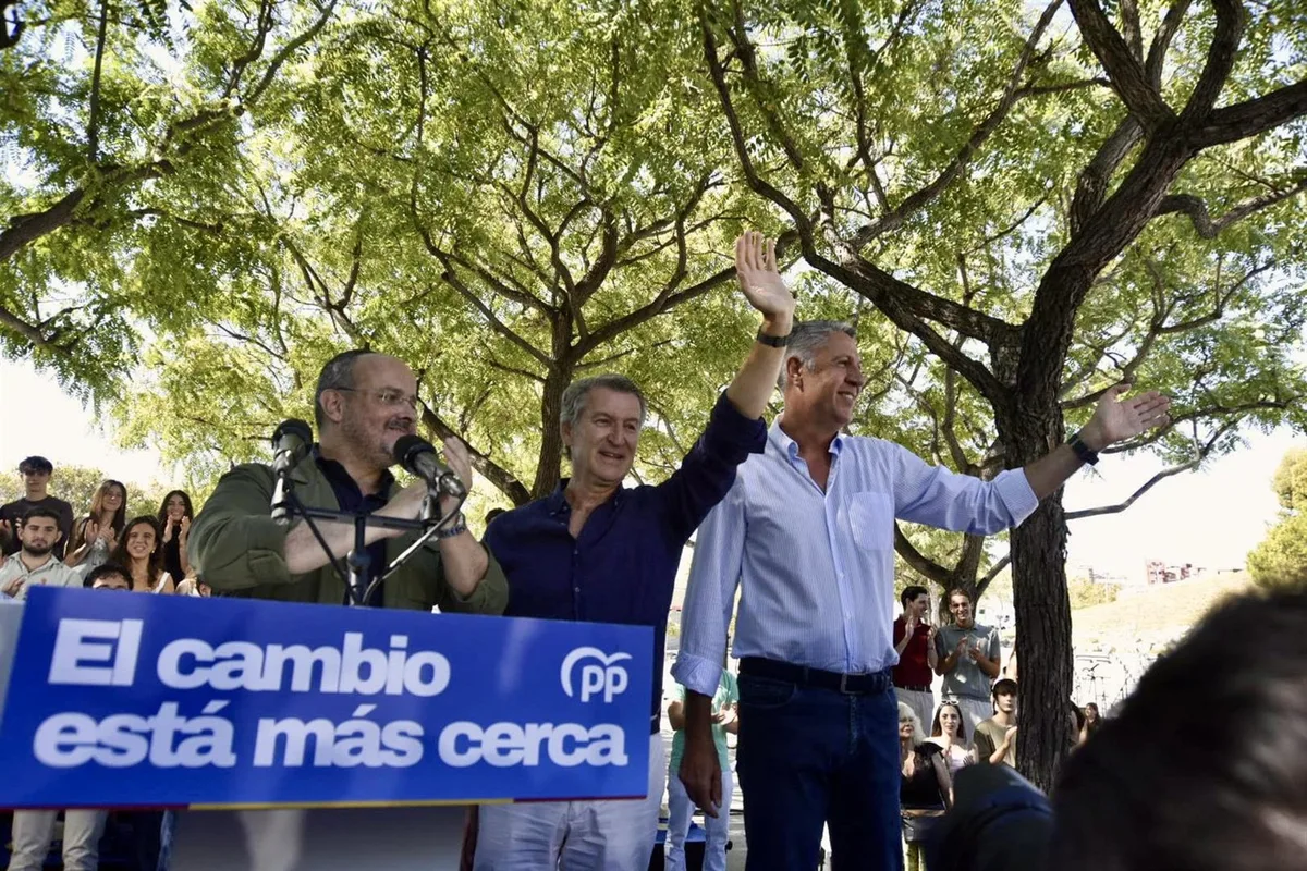 Feijóo proclama a Xavier García-Albiol como número uno en Barcelona y le encarga liderar la ley antiokupas en el Congreso