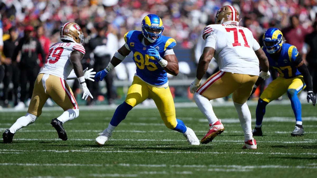 Rams’ Myles Garrett acknowledges knee injury is significant after 0-tackle debut