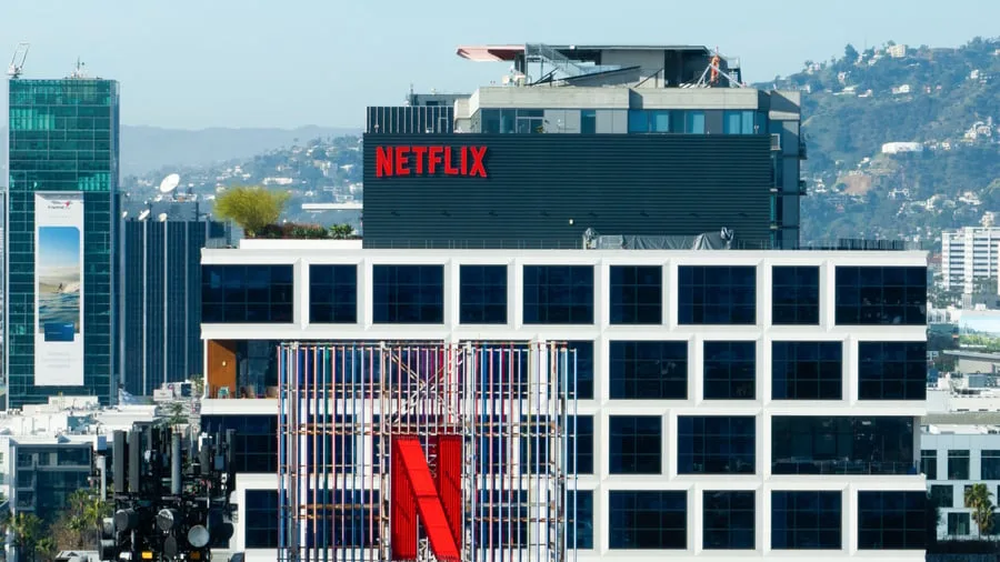Streamingdienst: Netflix streicht rund 1.000 Jobs – Aktie im Minus