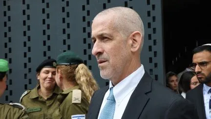 L'ex-chef du renseignement intérieur israélien attaque en diffamation Benyamin Nétanyahou, qui l'accuse de ne pas avoir fait assez pour empêcher les attaques du 7-Octobre