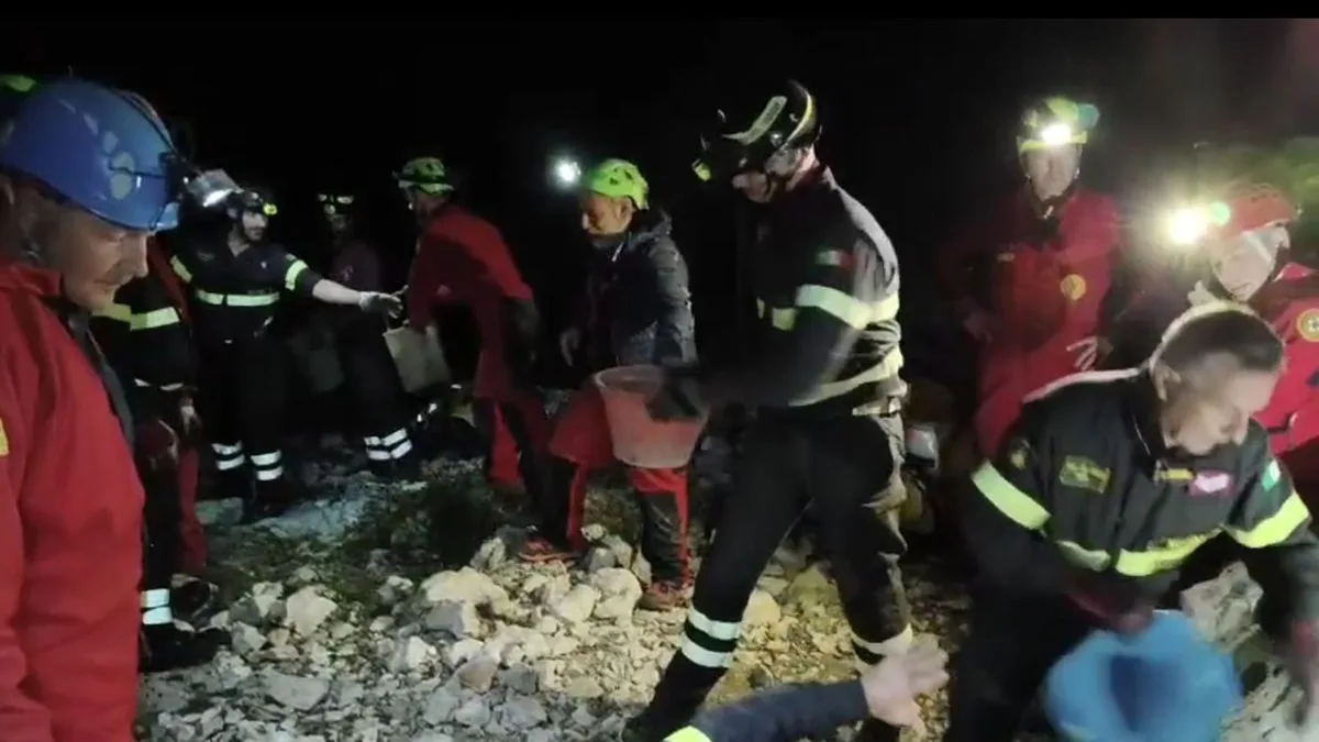 Urzulei: Höhlenforscher auf Sardinien nach 27 Stunden gerettet