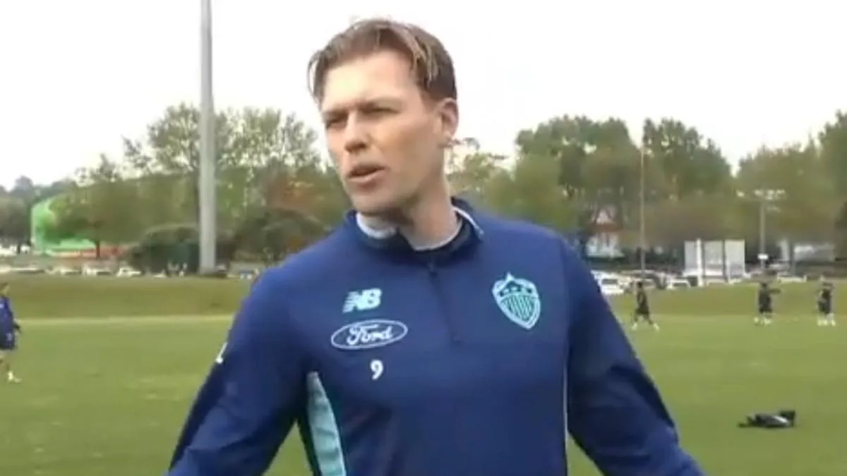 Auckland FC champion Sam Cosgrove blows up at journo over ‘loophole’ questions after serving ban before A-League season