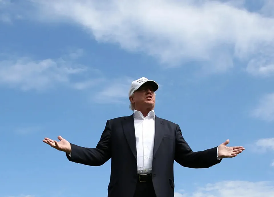 Bolso pesa mais do que política: economia faz cair apoio a Trump