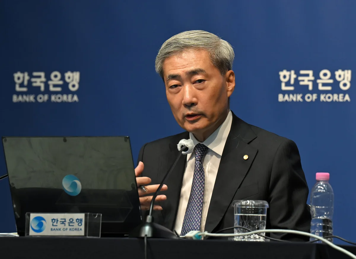 금리 올리며 “호미로 막았다”는 신현송, 물가 압력 크다고 보는 이유는