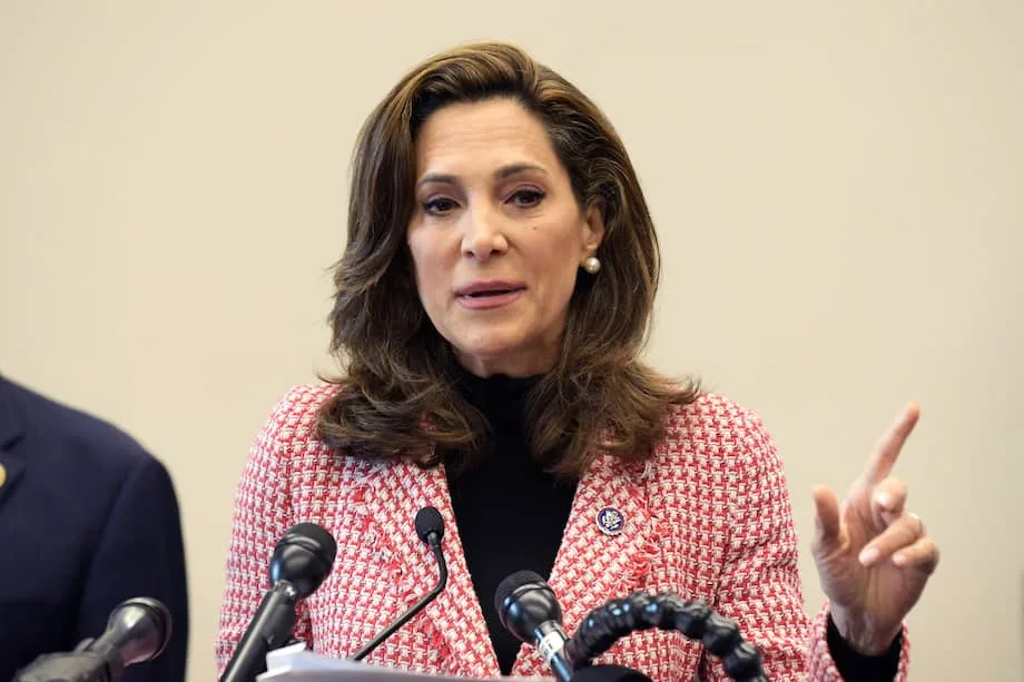 María Elvira Salazar señaló que Delcy Rodríguez representa un "mal necesario" para estabilizar al país y lograr elecciones