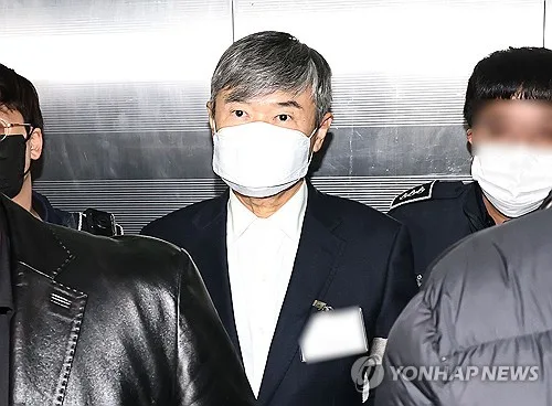 조태용 前국정원장 2심 징역 2년6개월…'정치관여' 유죄(종합)