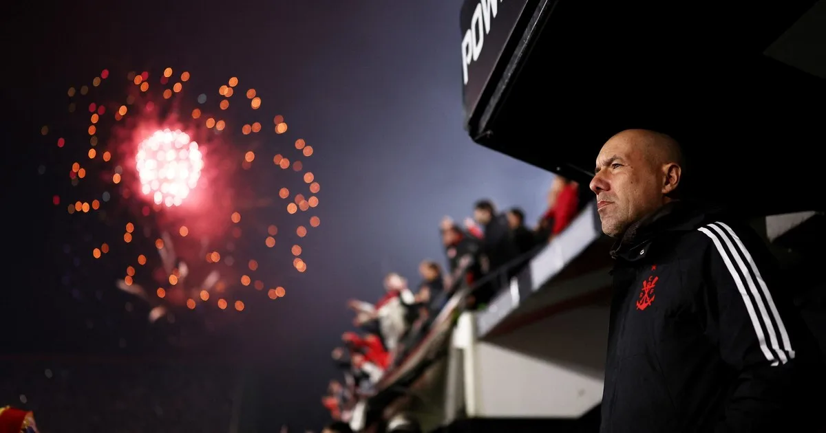 El técnico de Flamengo criticó al árbitro tras el partido contra Estudiantes: "Permitió agarres y golpes"
