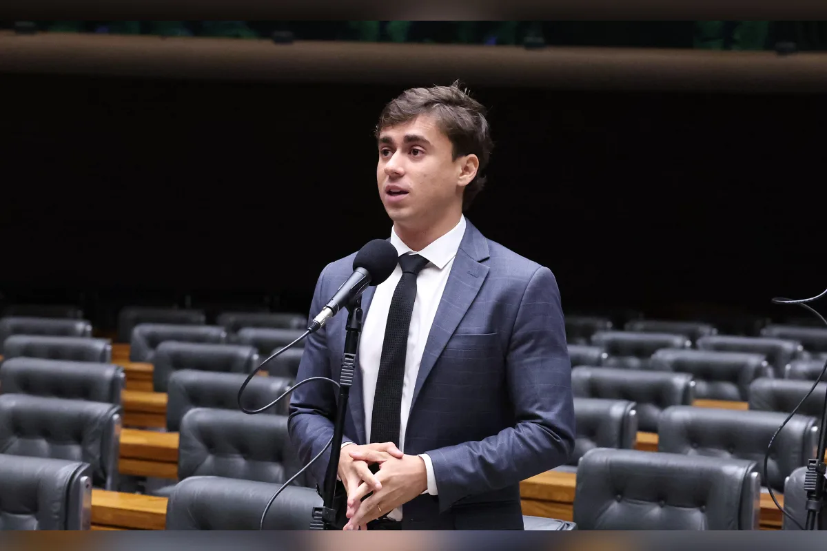 Nikolas Ferreira vai ao STF para pedir prisão preventiva de Moraes